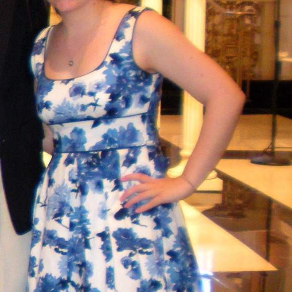 Juniors Blue Floral Dress Size 7 - Picture 2 of 7